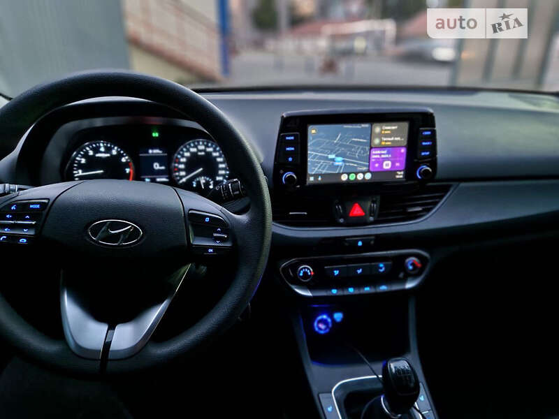 2022 hyundai i30