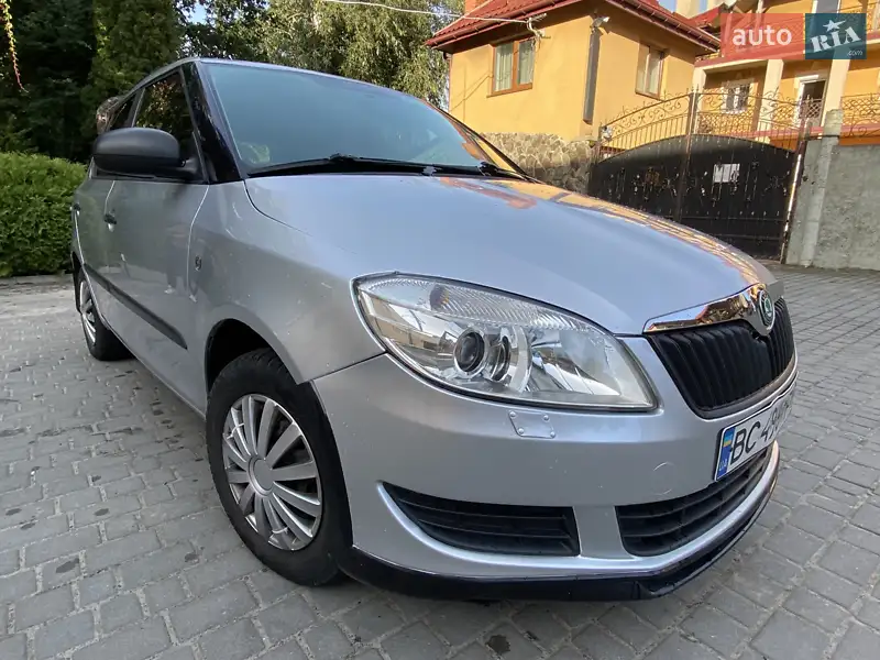 2010 skoda fabia