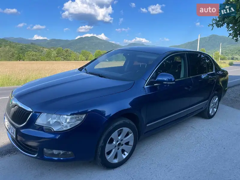2010 skoda superb