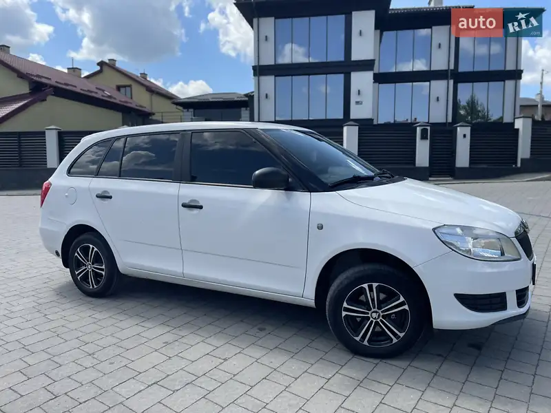 2013 skoda fabia