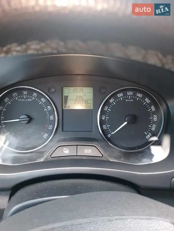 2010 skoda fabia