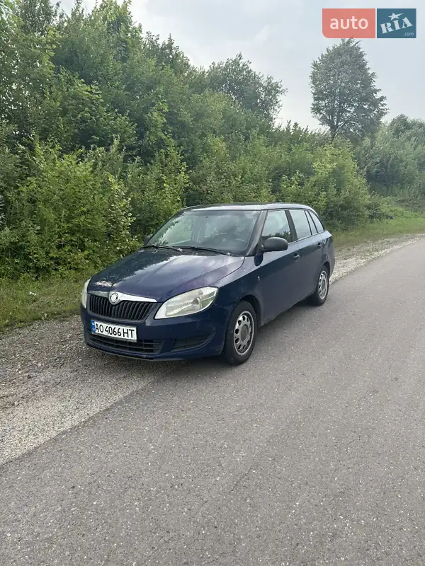 2010 skoda fabia
