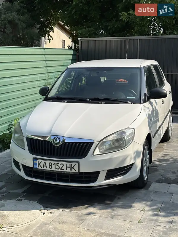 2010 skoda fabia