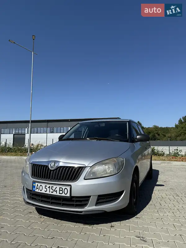 2010 skoda fabia