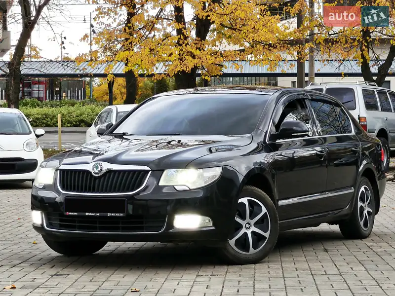 2011 skoda superb