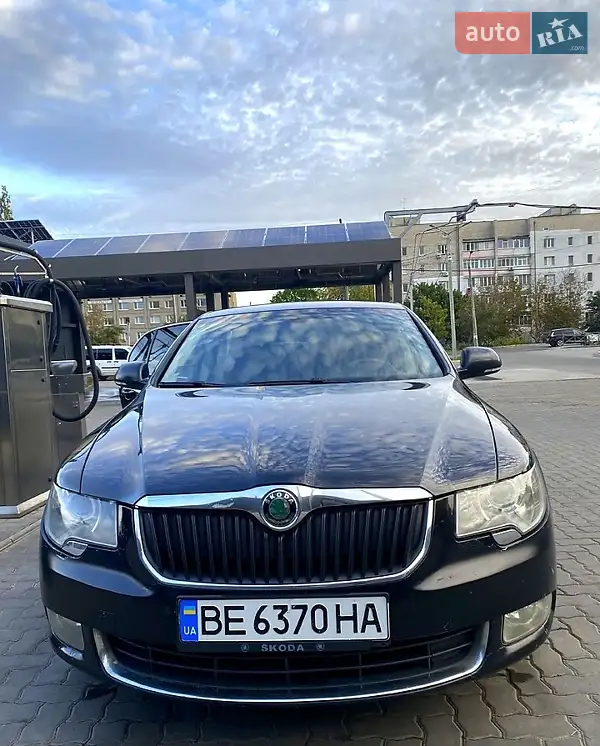 2010 skoda superb