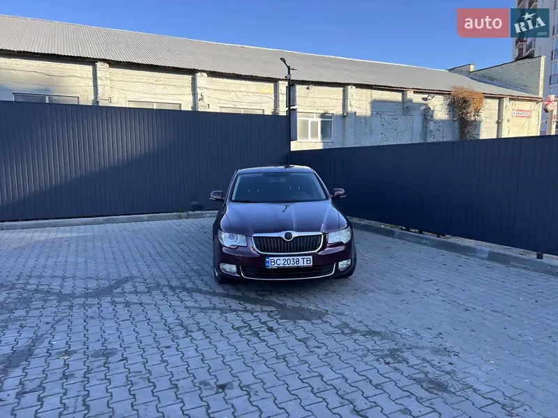 2010 skoda superb