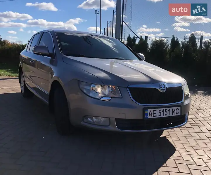 2012 skoda superb
