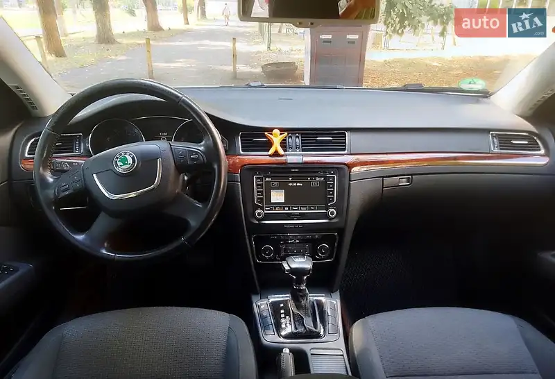2009 skoda superb