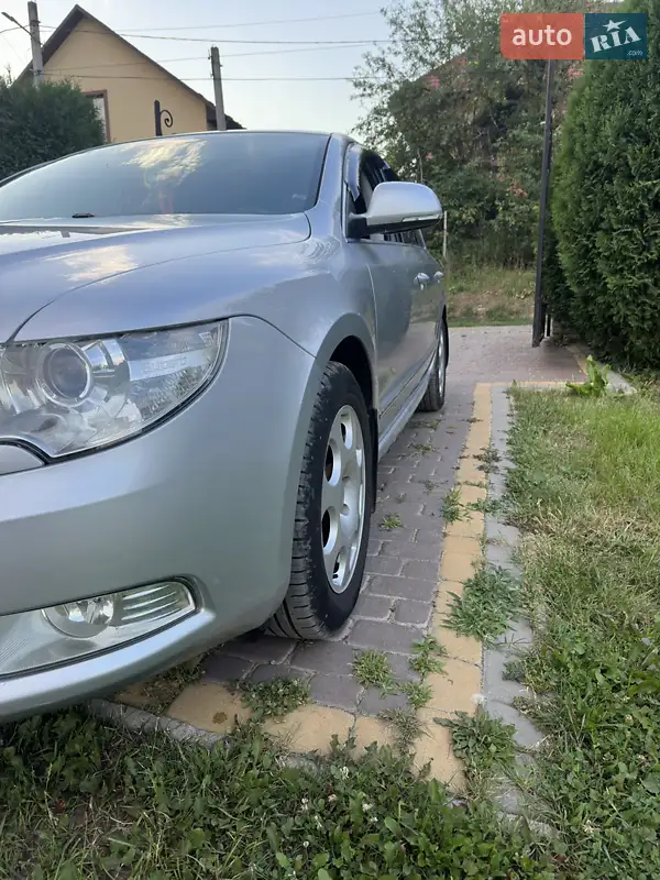 2009 skoda superb