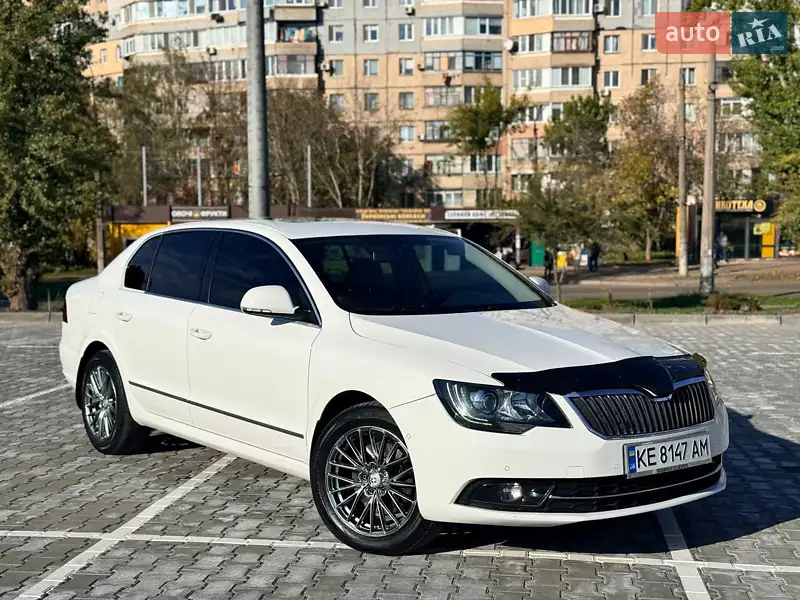 2013 skoda superb
