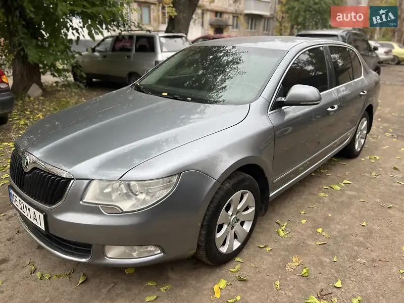 2011 skoda superb