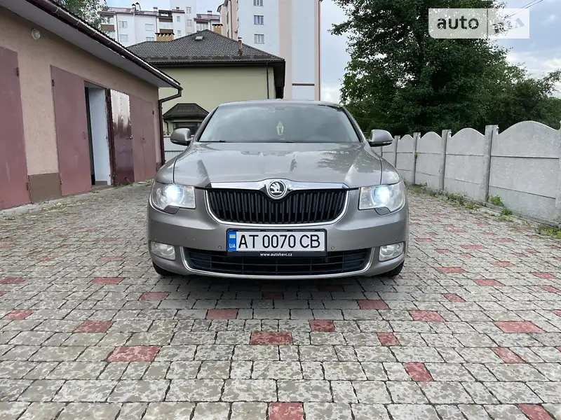 2010 skoda superb
