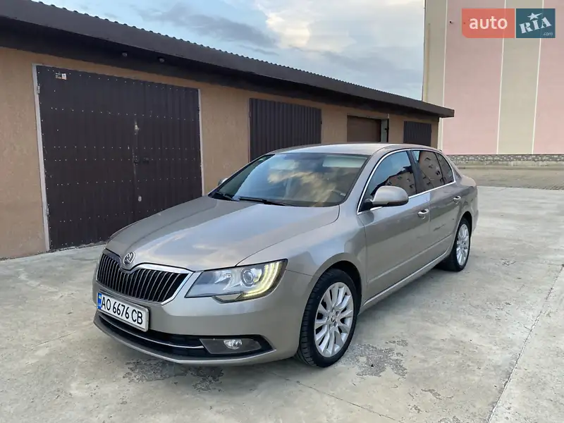 2013 skoda superb