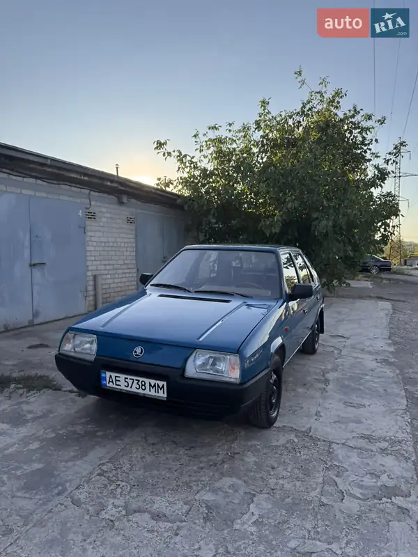 1992 skoda favorit