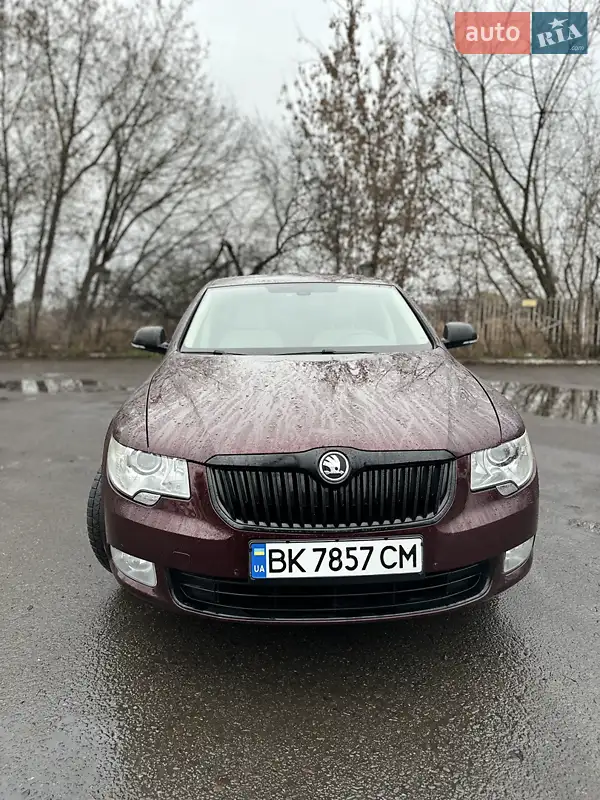 2010 skoda superb