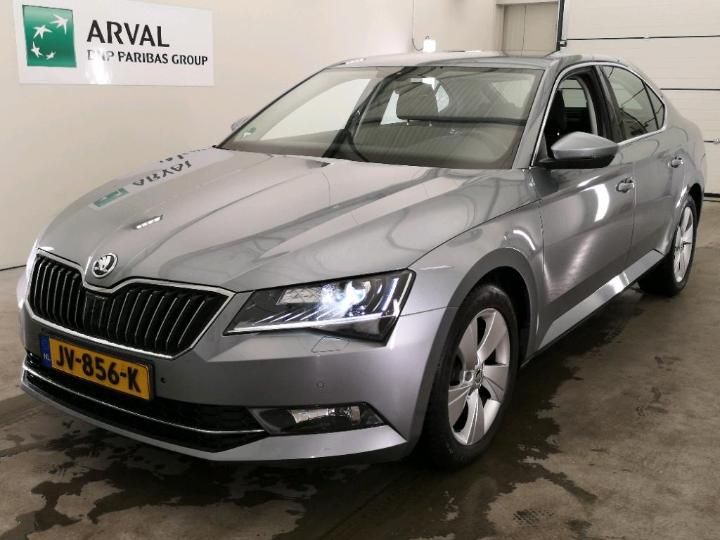 2016 skoda superb