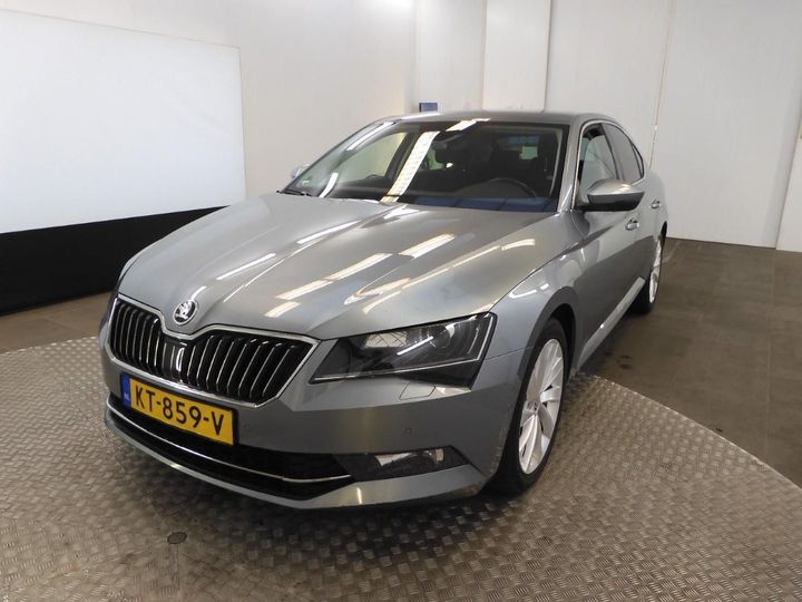 2016 skoda superb