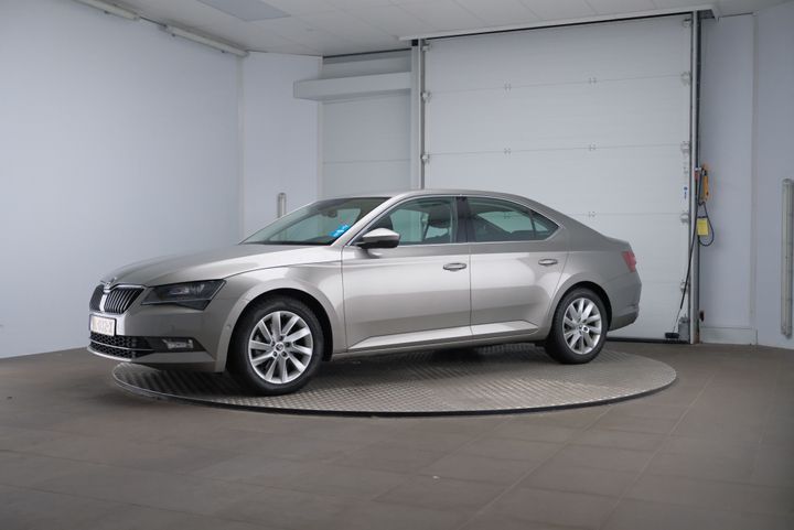 2016 skoda superb