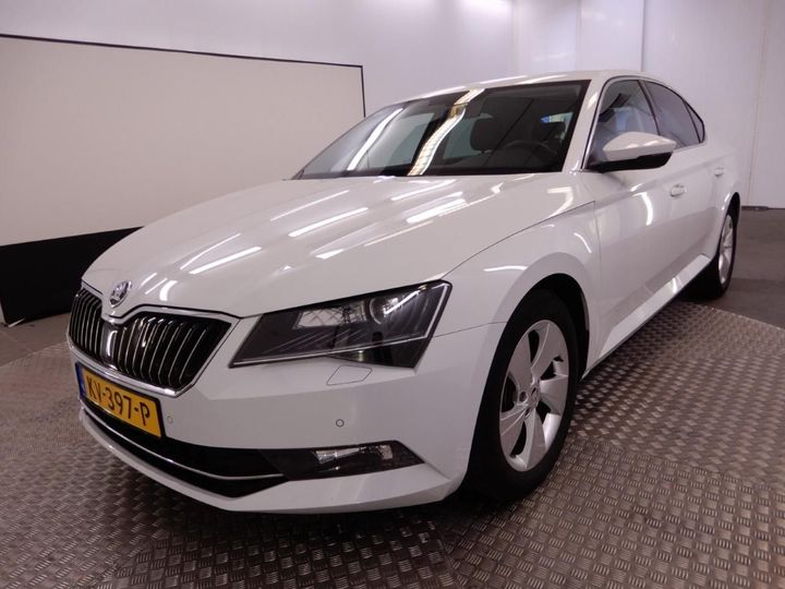 2016 skoda superb