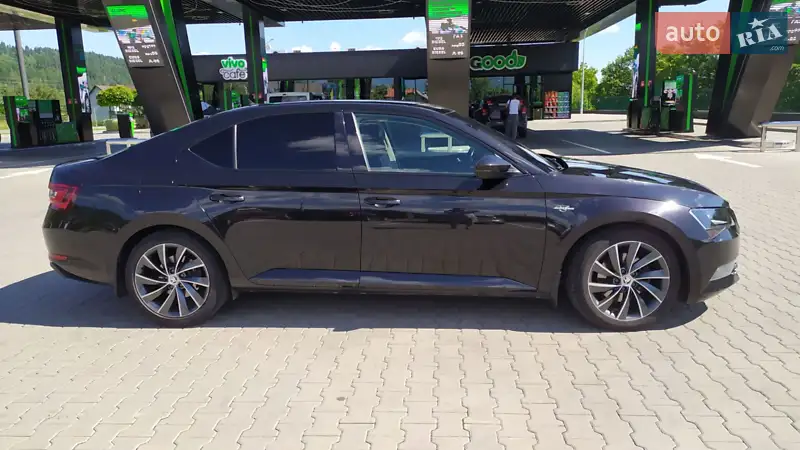 2016 skoda superb