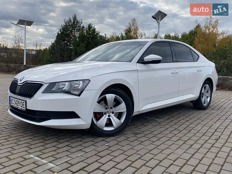 2016 skoda superb