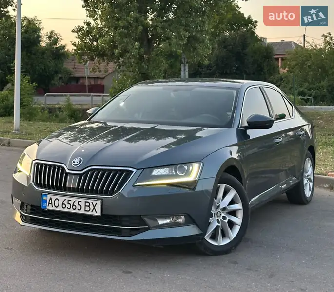 2016 skoda superb