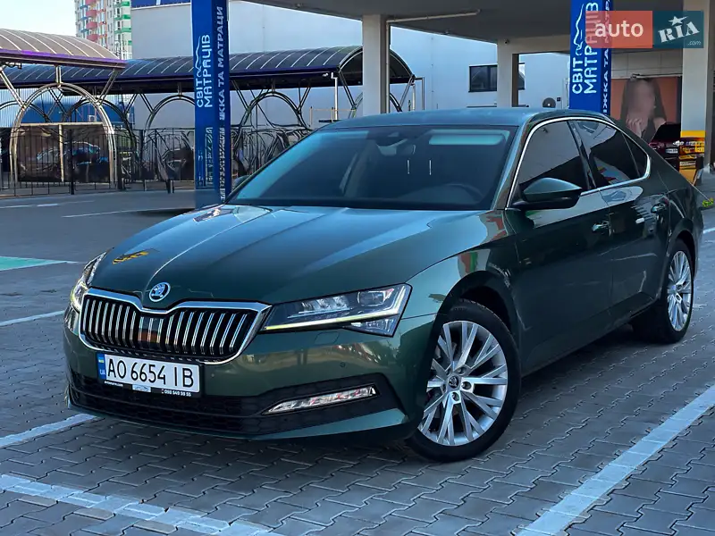 2020 skoda superb