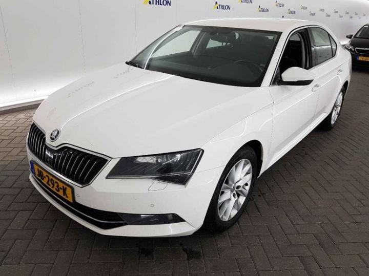 2016 skoda superb