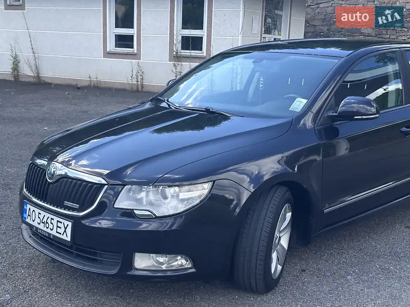 2011 skoda superb