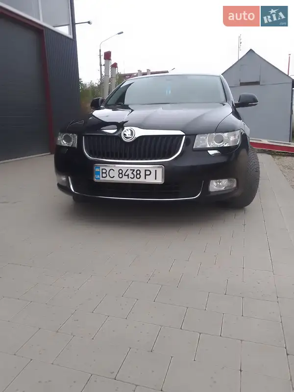 2011 skoda superb