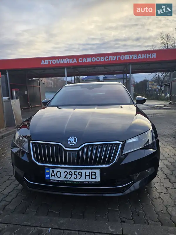 2016 skoda superb