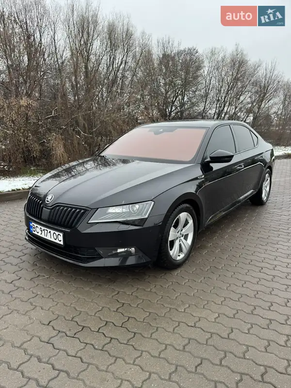 2019 skoda superb