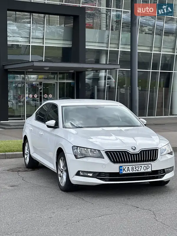 2016 skoda superb