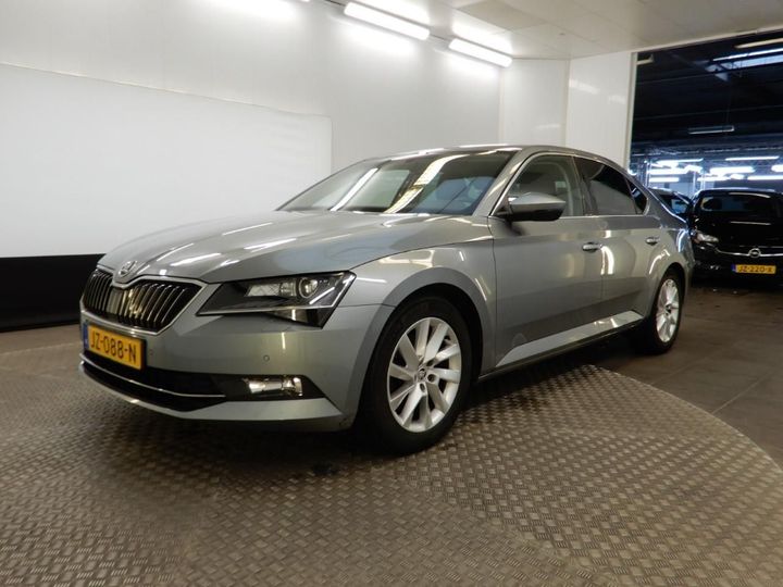 2016 skoda superb