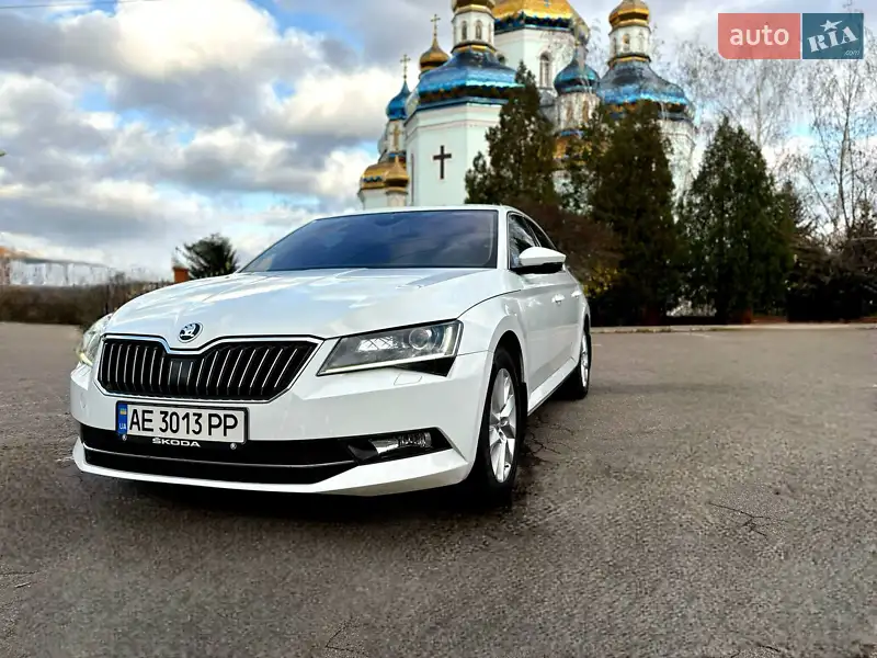2016 skoda superb