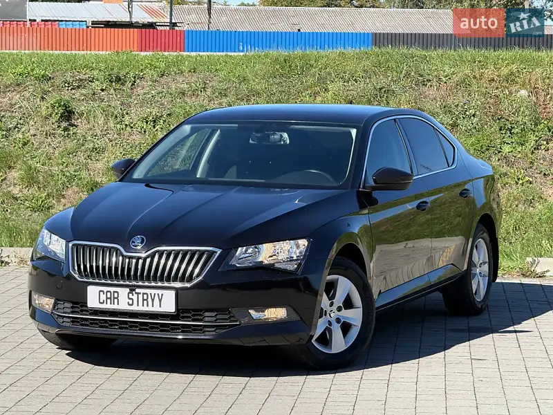 2019 skoda superb