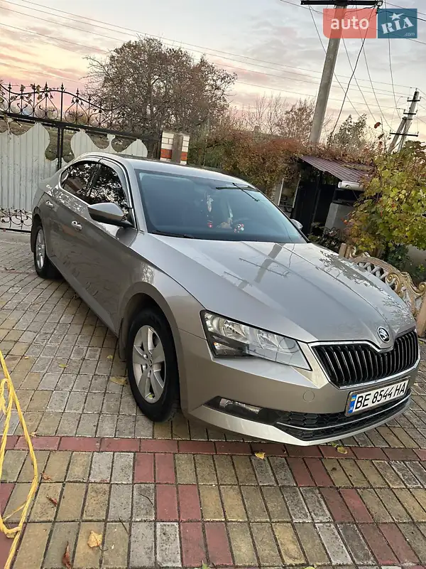 2018 skoda superb