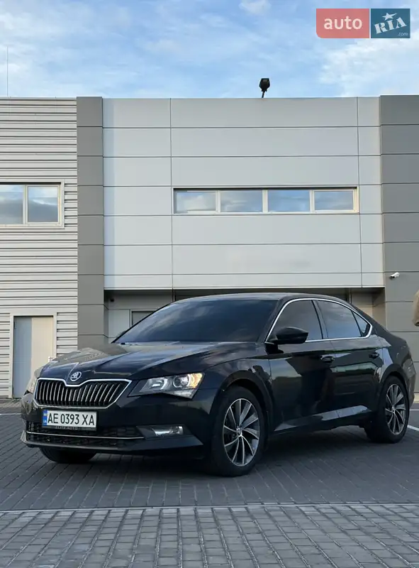 2016 skoda superb