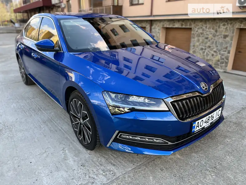2020 skoda superb