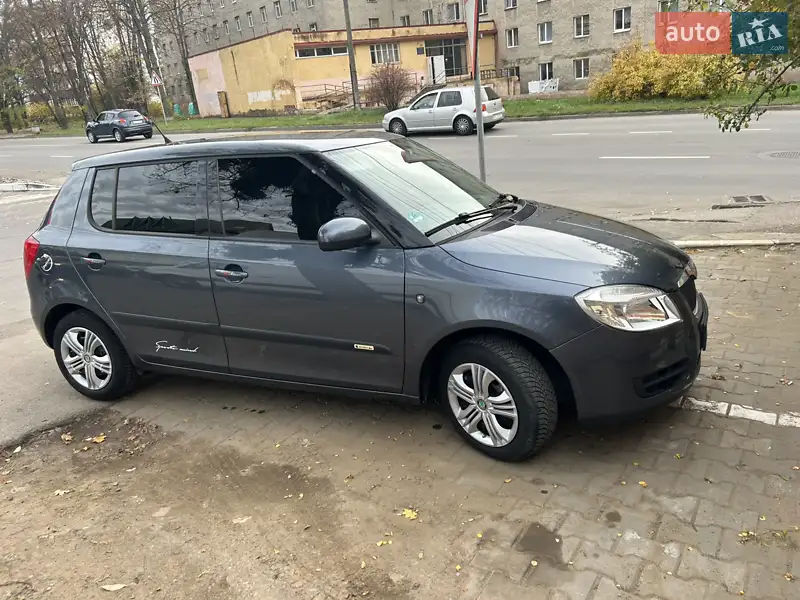 2009 skoda fabia