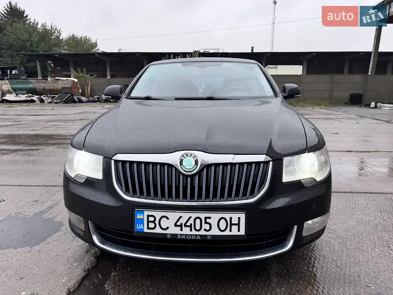 2012 skoda superb