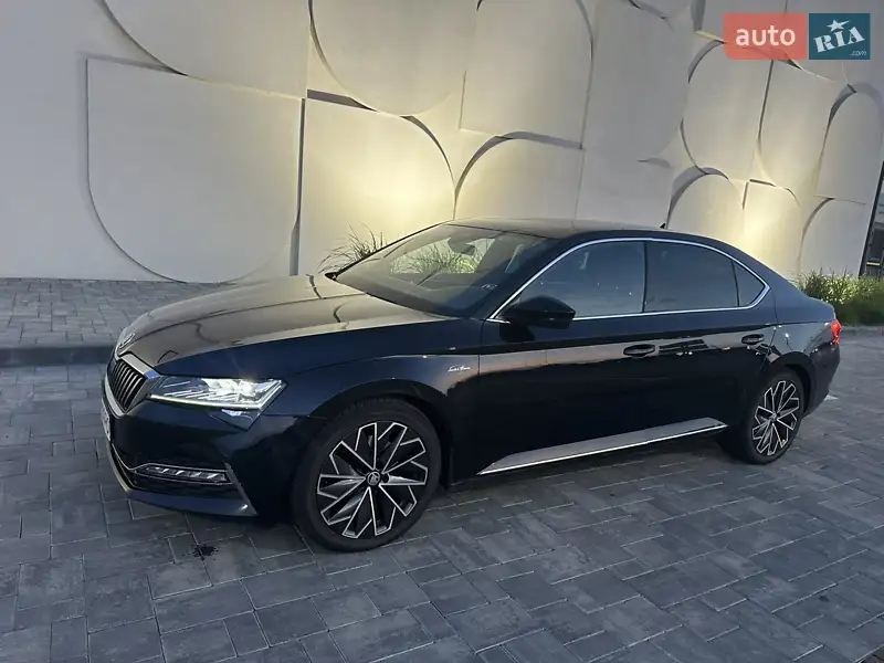 2019 skoda superb