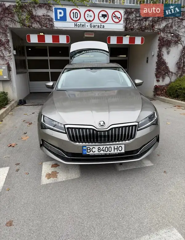 2021 skoda superb