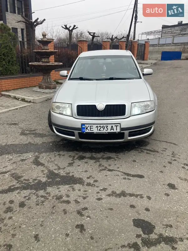 2005 skoda superb