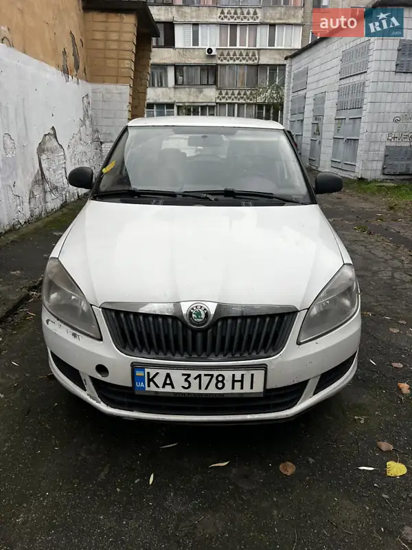 2012 skoda fabia