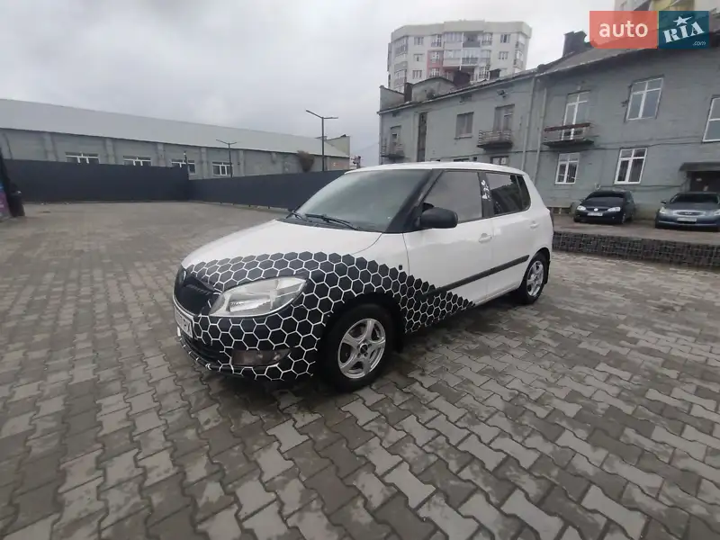 2011 skoda fabia