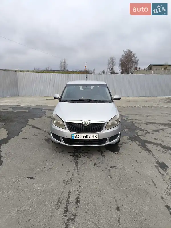 2012 skoda fabia