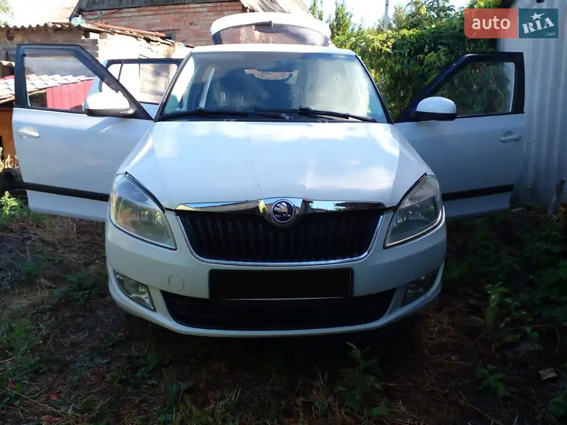 2011 skoda fabia