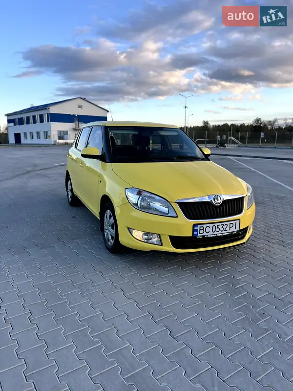 2012 skoda fabia